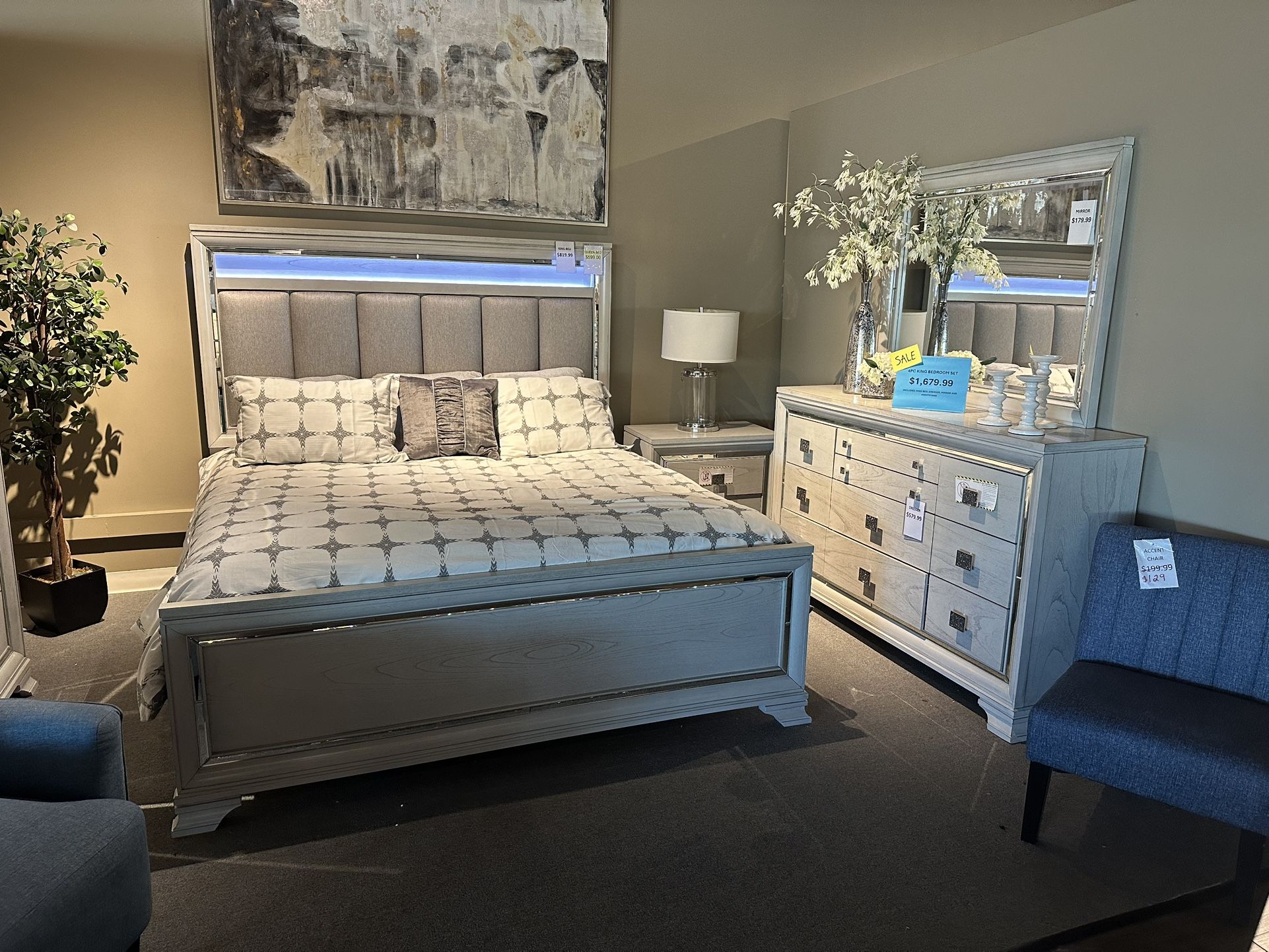 4PC Gray King Bedroom Set 