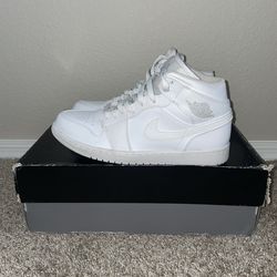Nike Air Jordan 1 Retro White Mens Size 10