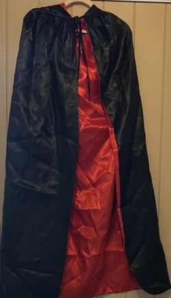 HALLOWEEN CAPE(SIZE-1 FITS ALL (MUST PICK UP) 