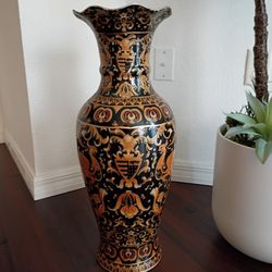 Tall Vintage Porcelain Ceramic Oriental Vase