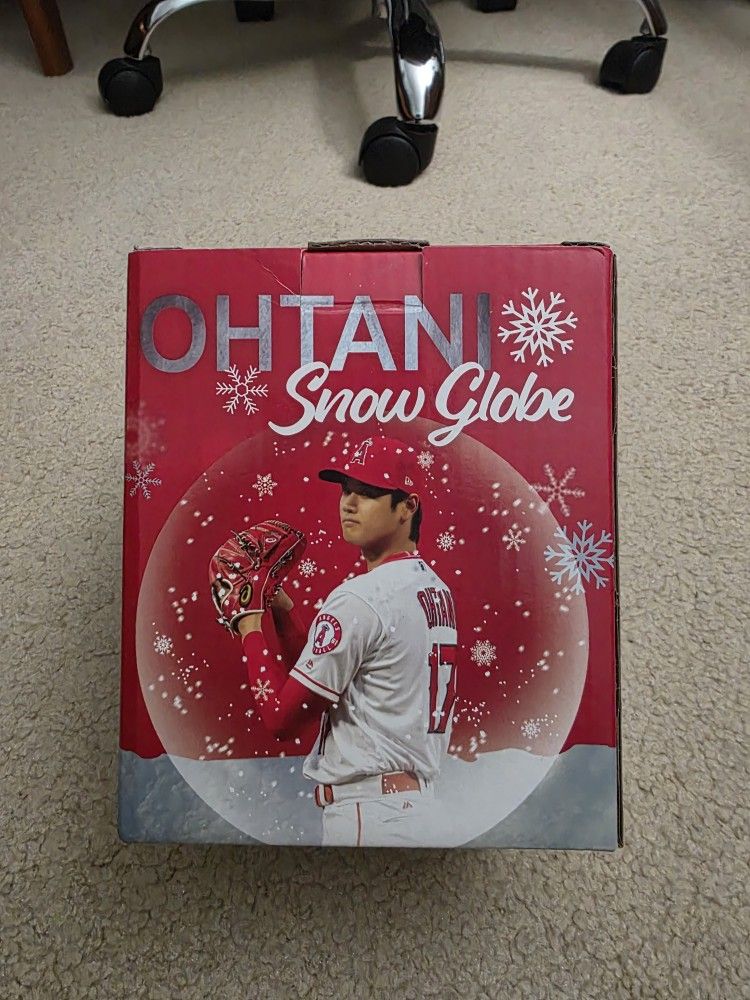 SHOHEI OHTANI SNOWGLOBE