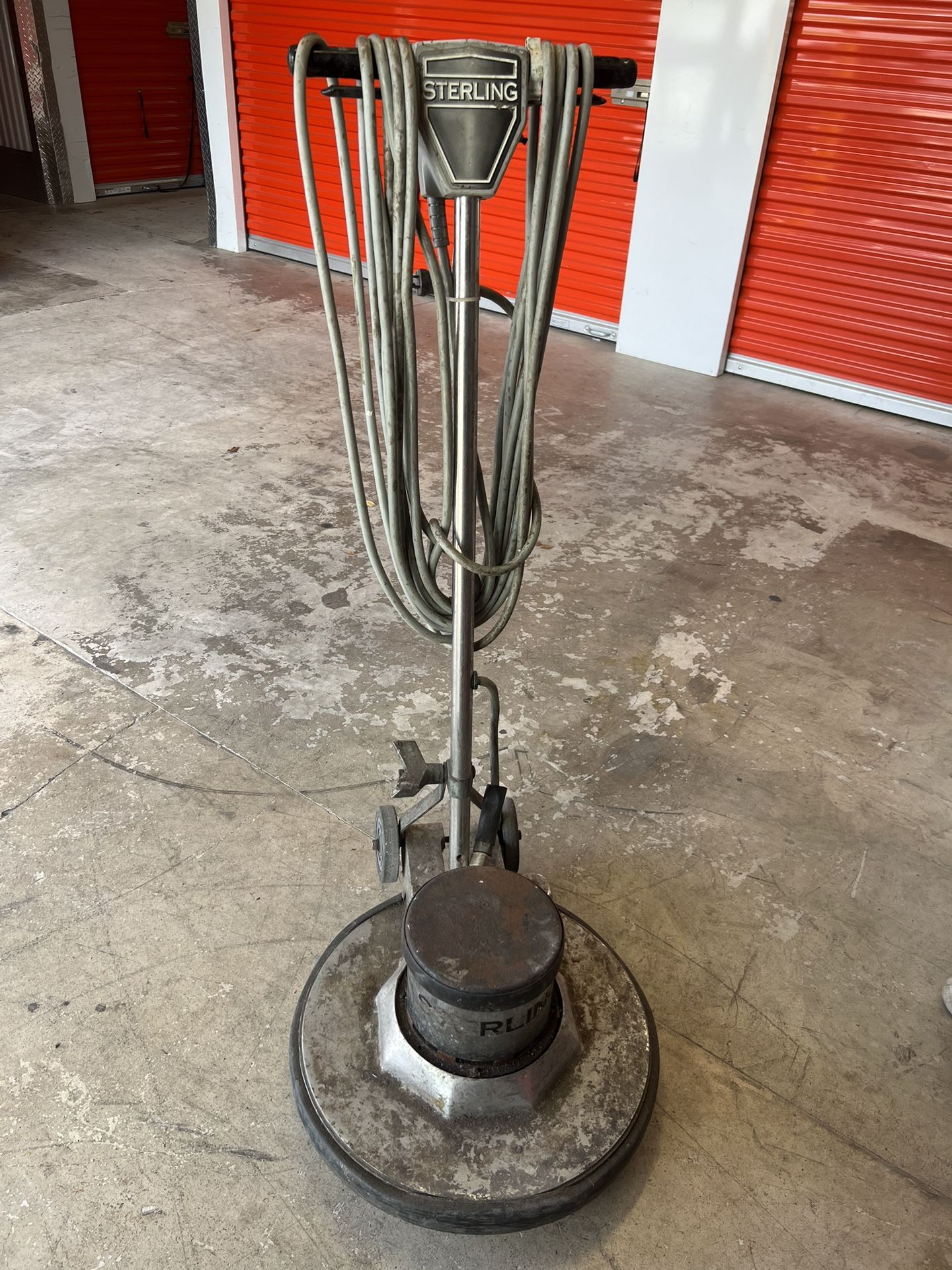 Floor scrubber 20”