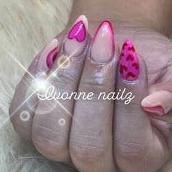 Nails 