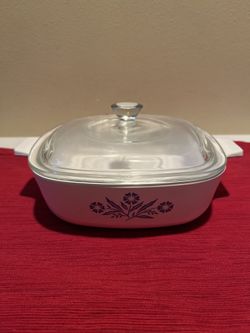 CorningWare Blue Cornflower casserole dish with a glass lid 1QT