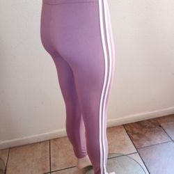 Brand NEW Leggings w/stripes  