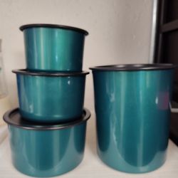 TUPPERWARE 4pc Canister Set 