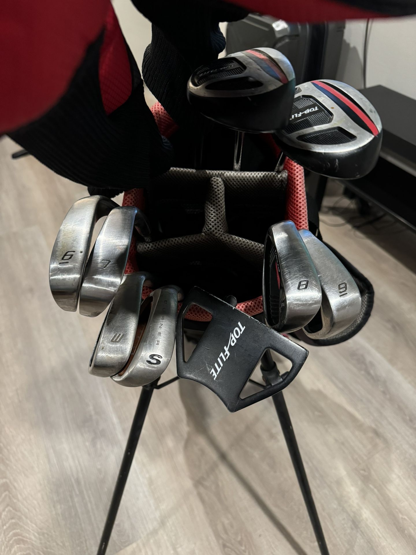 Top Flight golf Clubs with Bag (Left Handed)