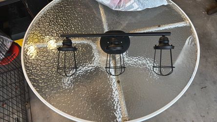3 light light fixture