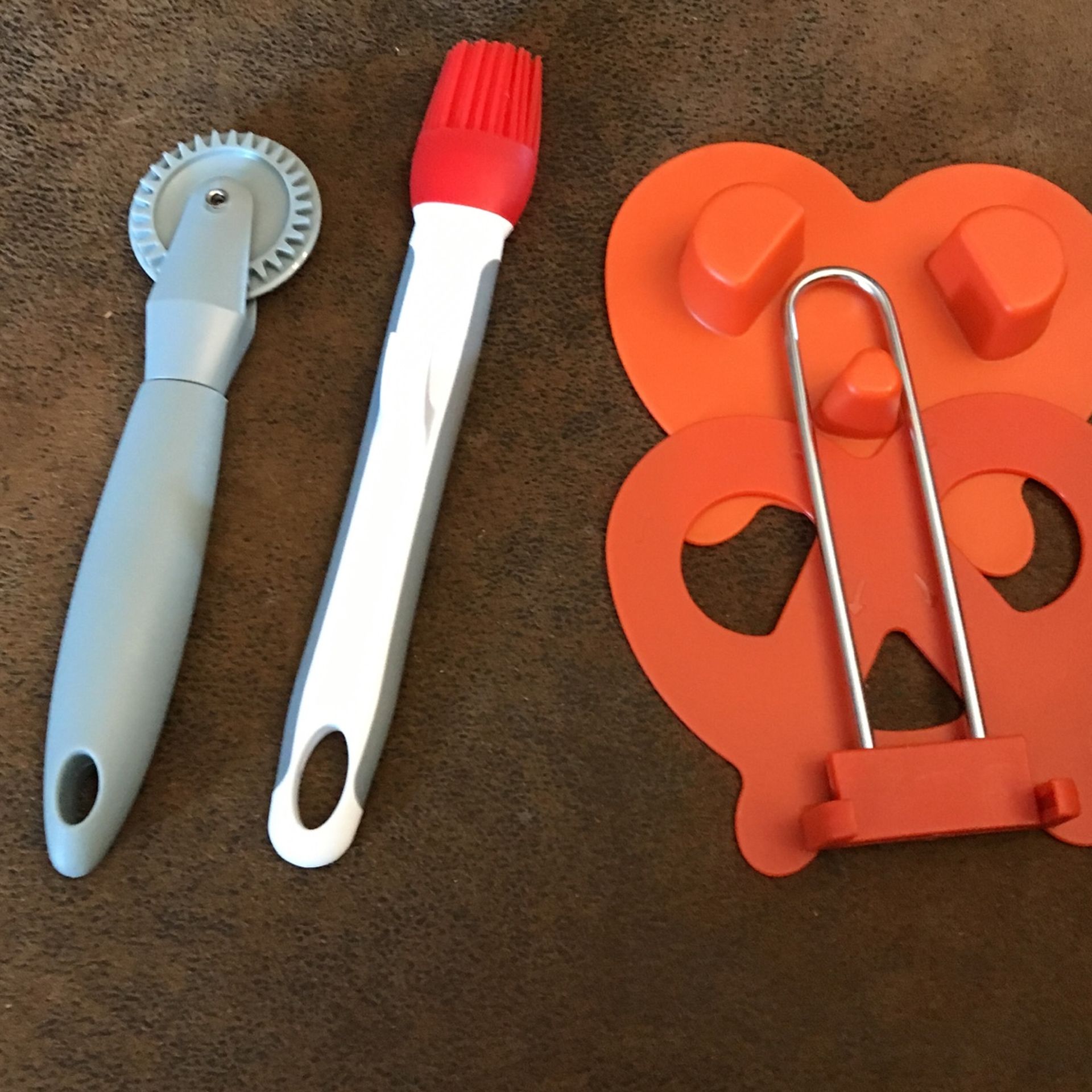 Pampered Chef Pretzel Making Kit w/ Directions