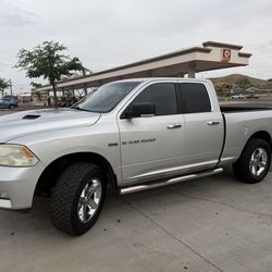 2012 Dodge RAM 1500 SPORT