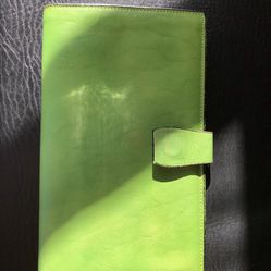 Gorgeous Green Leather Vintage Wallet 
