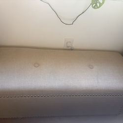 Upholstered Light Fabric Tufted Storage Bench