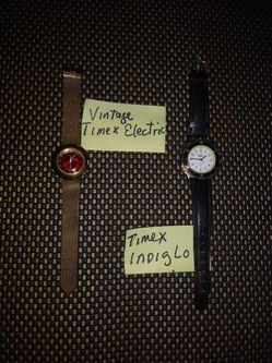 Vintage Timex Watches.. Not Working But One Seems To Work Sometimes May Just Need Battery. Selling As A Bundle. All Sales Final.