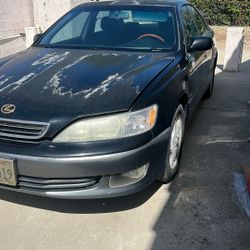 2000 Lexus ES300