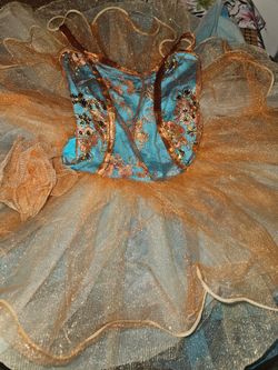 Trajes de niña