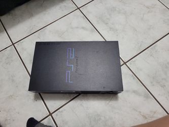 Ps2 With 2 Games And 2 Contorllors