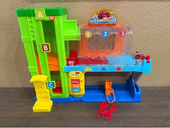 Fisher-Price Little People Light-Up Learning Garage
