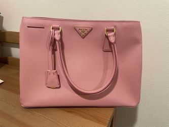 Small Prada Galleria Saffiano leather bag for Sale in The Bronx, NY -  OfferUp