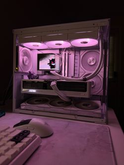 Custom White Gaming PC  rtx 5070 TI/ 7800X3D
