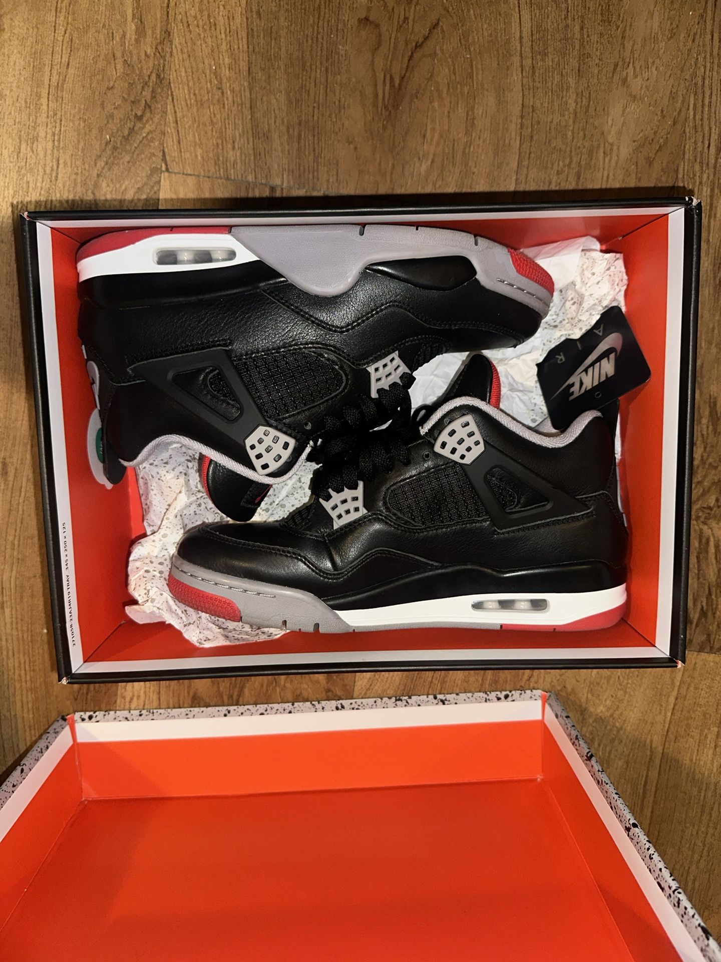 Jordan 4s