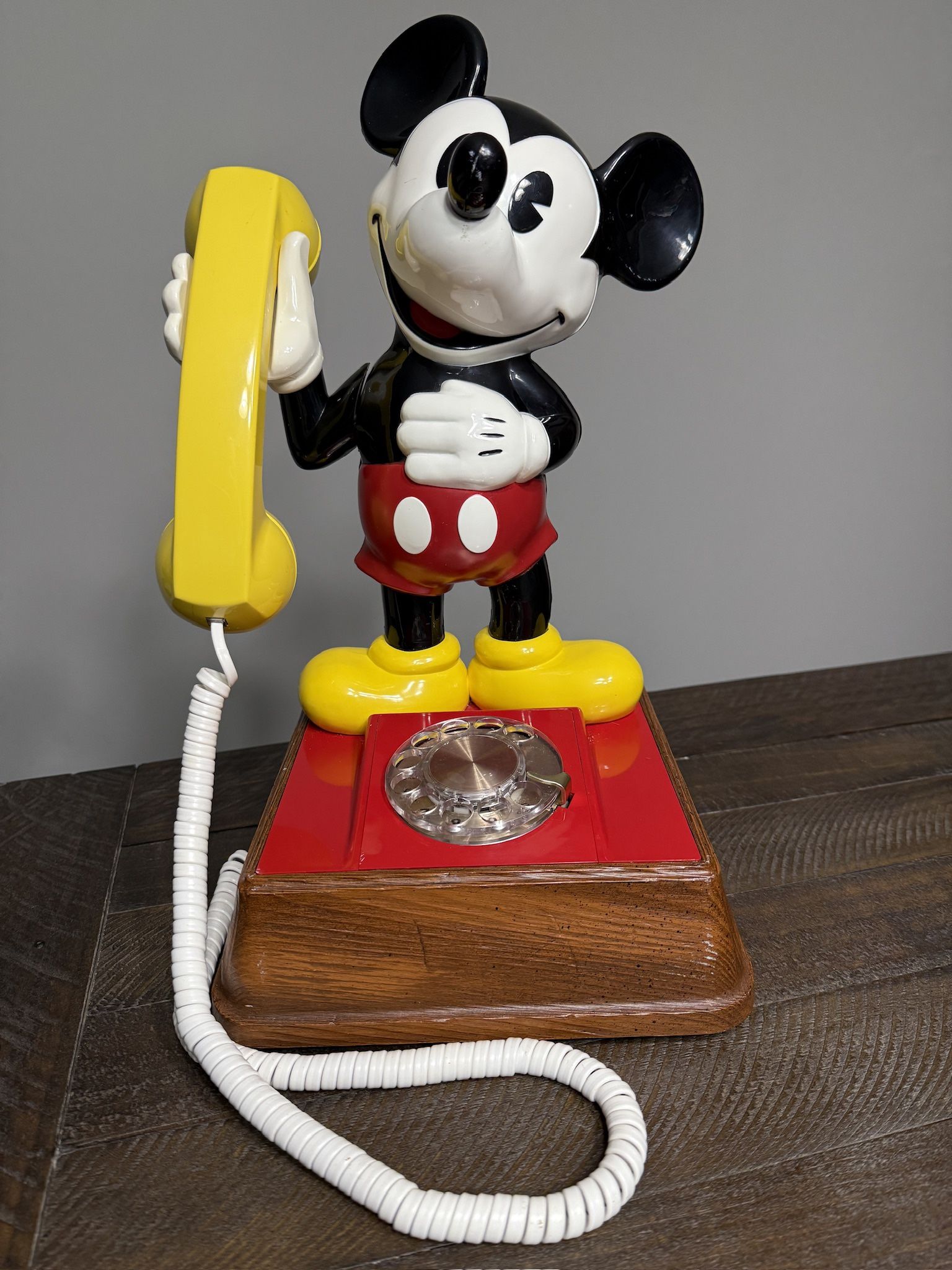 Vintage 1976 Mickey Mouse Rotary Phone