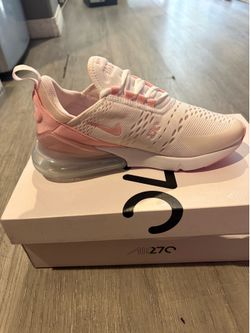 Nike 270s