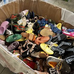 Ropa Nueva $8 O 2 Por $15 Ropa De Nińo $5