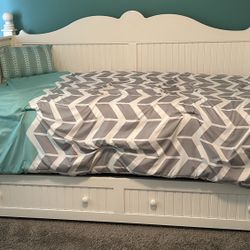 Twin Daybed W/Trundle Set
