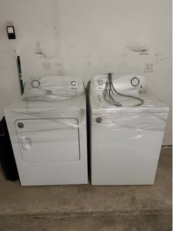 Amana Washer and Dryer Set