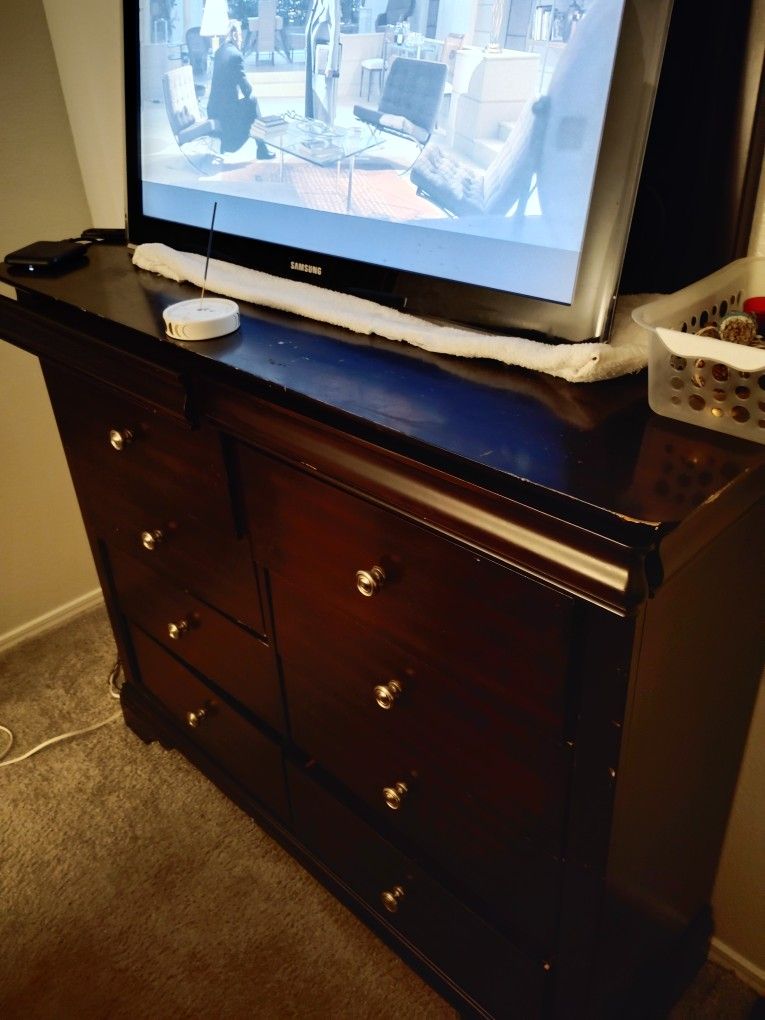 3 DAYS ONLY!! KING SIZE BEDROOM SET