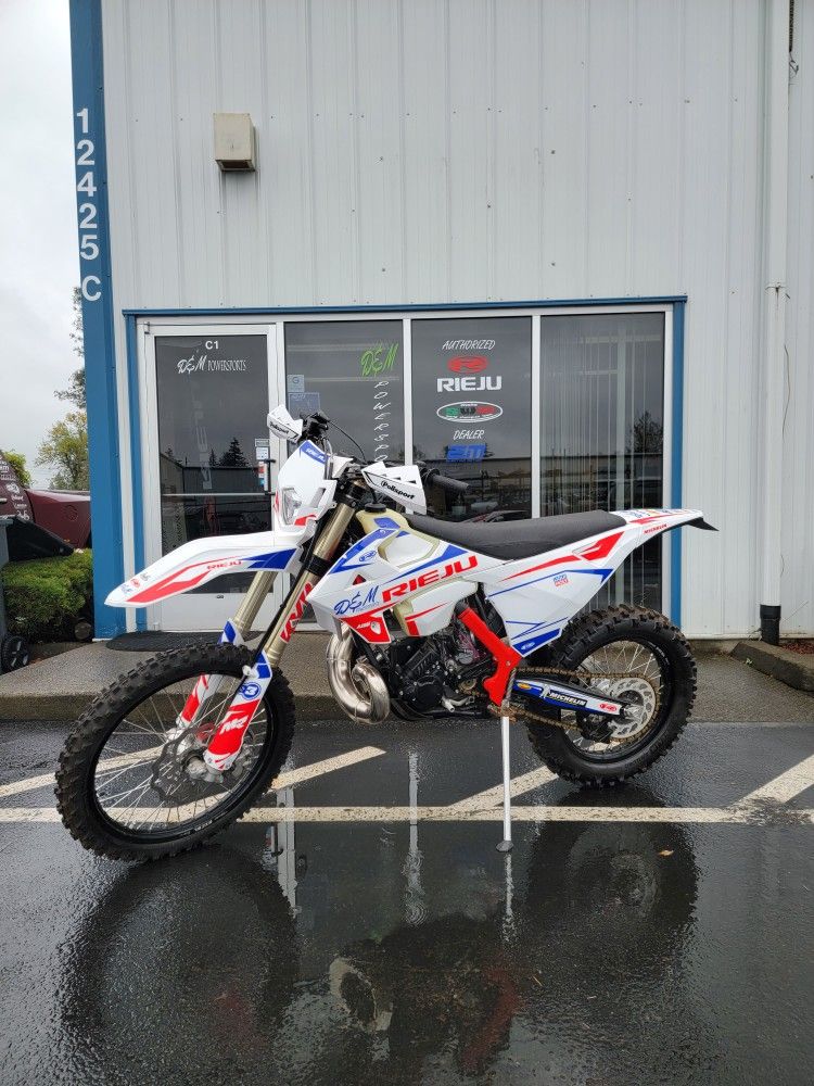 2022 Rieju MR 300 Racing