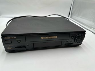 Philips Magnavox VCR Player VHS Model VRA656 no remote Tested Working