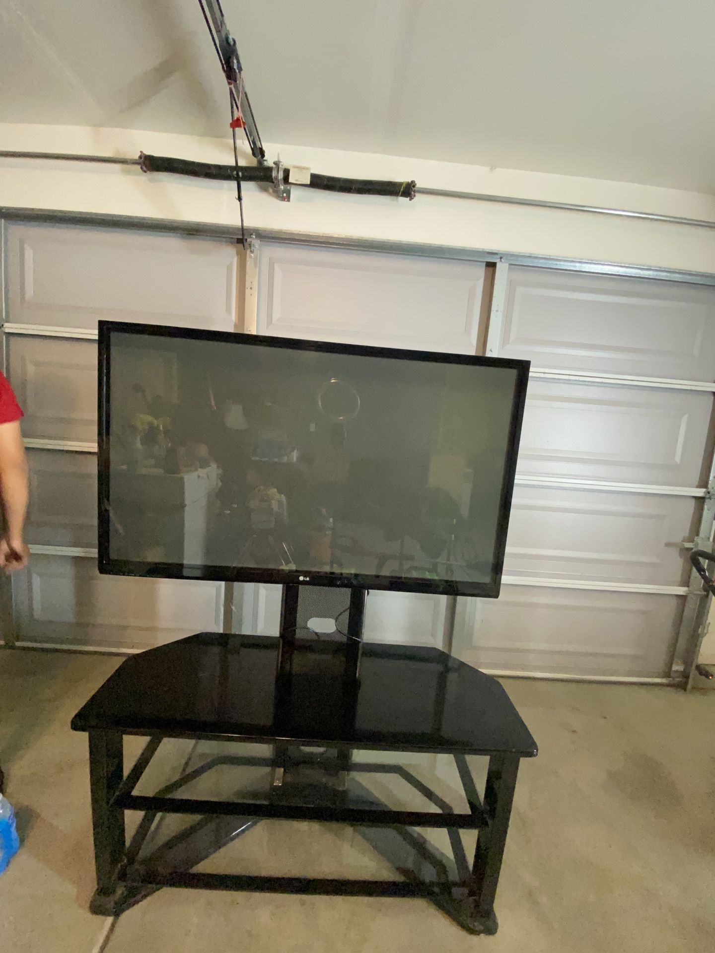 TV Included with TV Stand For Sale ‼️