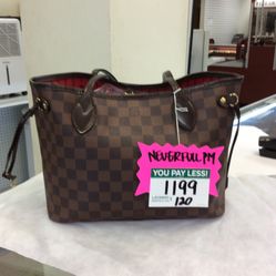 Louis Vuitton Neverfull Medium Size for Sale in Pearland, TX - OfferUp