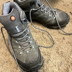 Merrill Hiking Boots Size 8