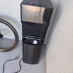 Water Dispenser - Brio Water 