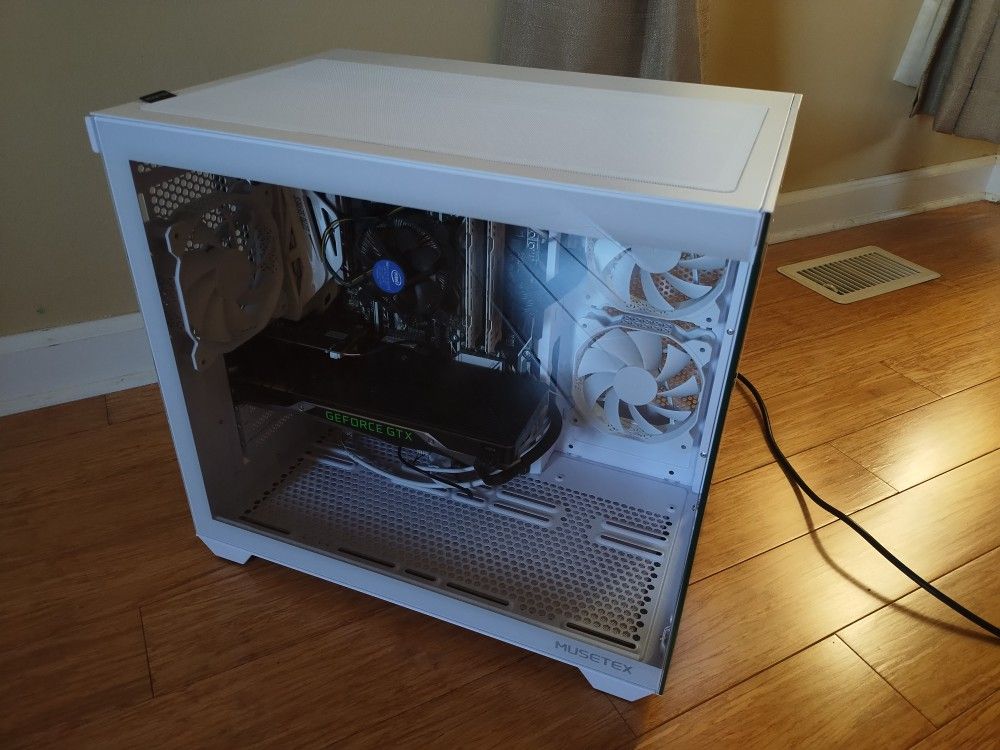 PC, 8GB Ram, 3TB Storage, Intel 3.3 GHz, GTX 1070 FE, ASUS MoBo