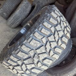 One Tire 37/13.50/22