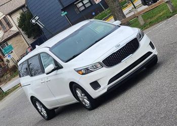 2017 Kia Sedona