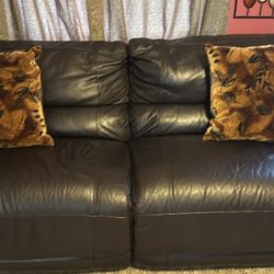 Black Leather Sectional Couch 