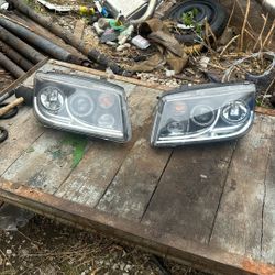 Black Halogen Headlights VW Jetta 99-05