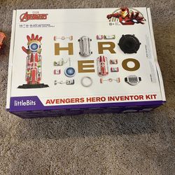Avengers Hero Inventor Kit