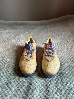 Woman’s Nike VaporMax 2023 fly kit “Pale Vanilla”