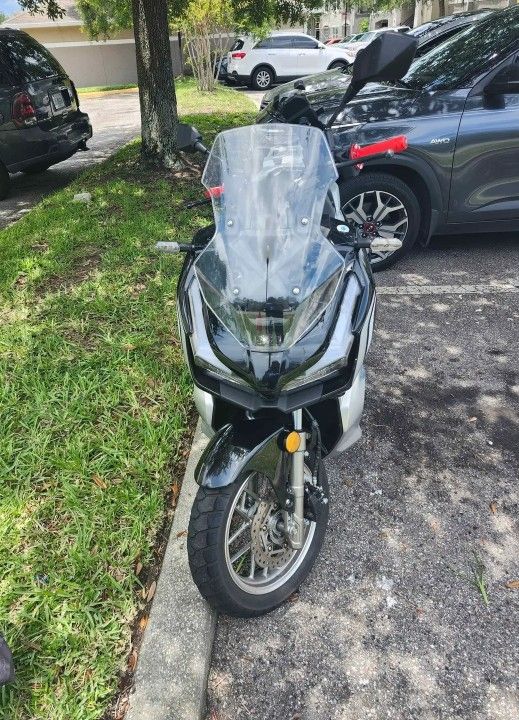For Sale Aviator Motorcycle for sale $1000, in perfect conditionVende Moto Aviator $1000,en Perfecto Estado