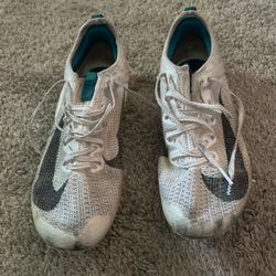 Nike Flyknit Running Sneakers