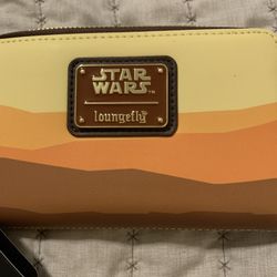 Star Wars Women’s Zip Around Wallet 