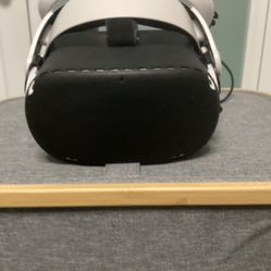 Gen 2 Oculus Used Like New With Add Ons
