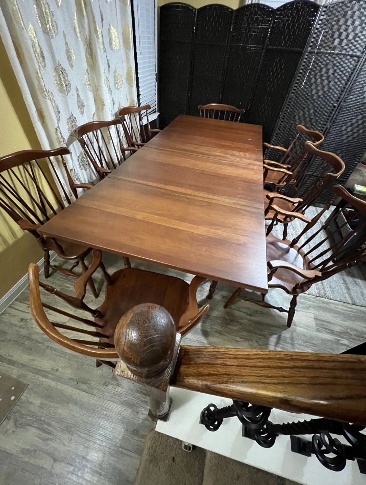  Vintage Solid-Wood Table with 8 Chairs