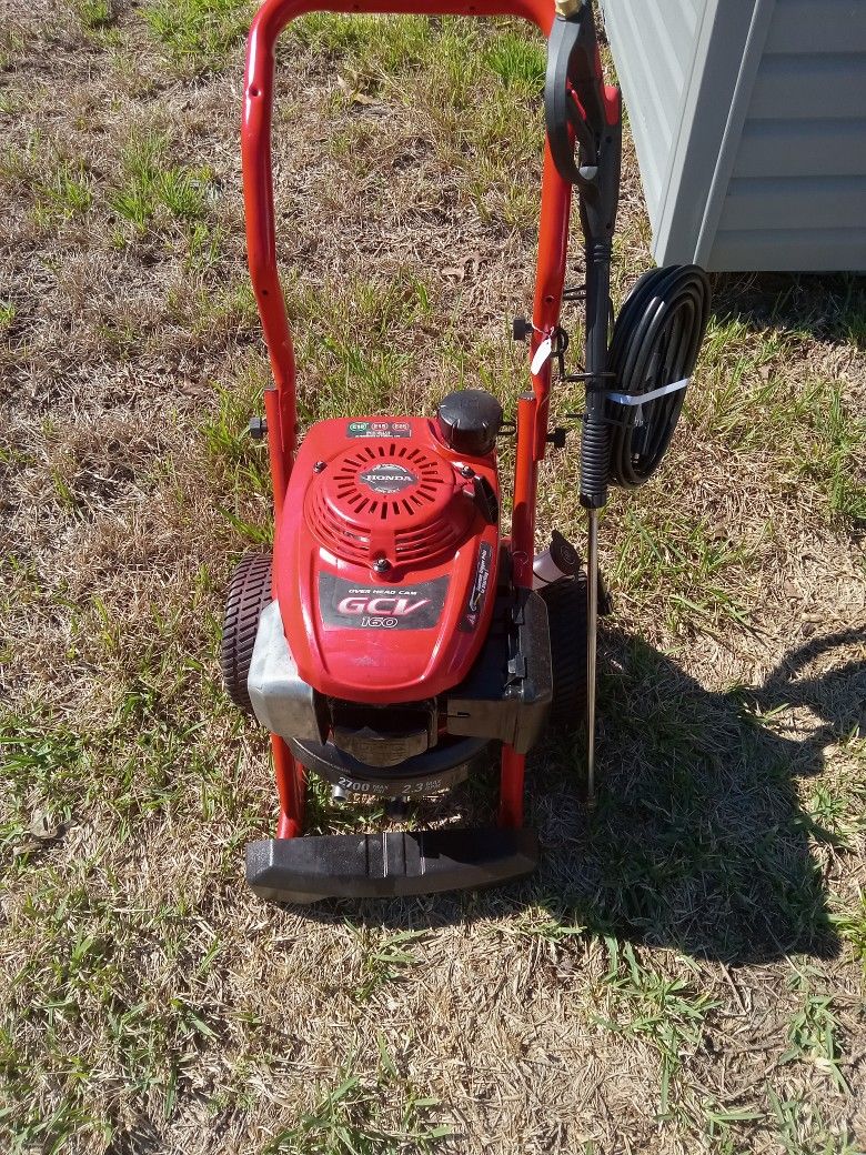 Honda GcV 160 2700 PSI Pressure Washer