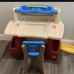 Step 2 Kids Activity table